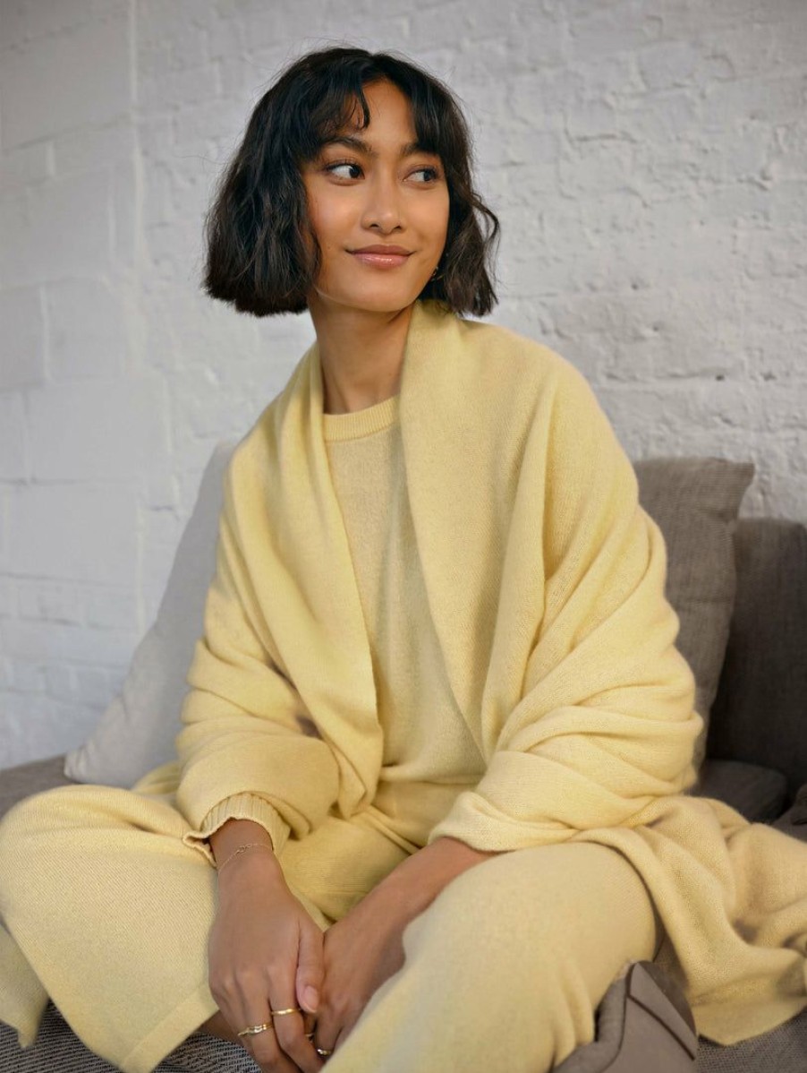 Apparel * | White + Warren Cashmere Travel Wrap Honeysuckle